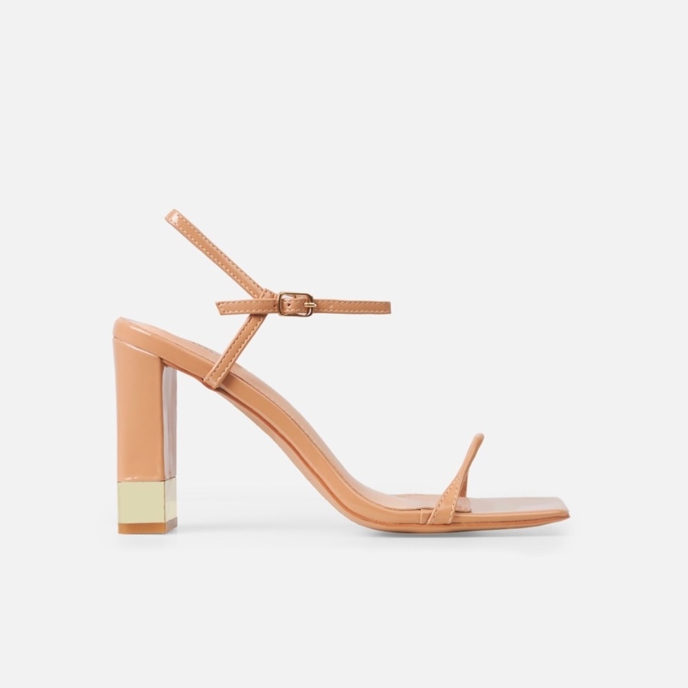SIMMI London Nude Block Heel- never worn!